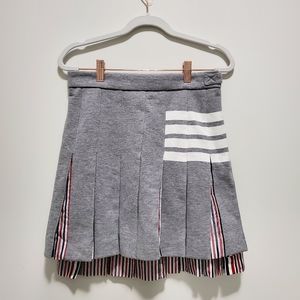 [SOLD] Thom Browne Medium Gray 4 Bar Pleated Cotton Skirt size US S/IT 40